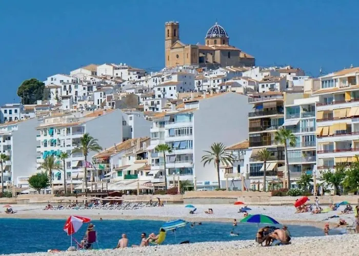 Bonito Estudio Con Patio Interior En Altea