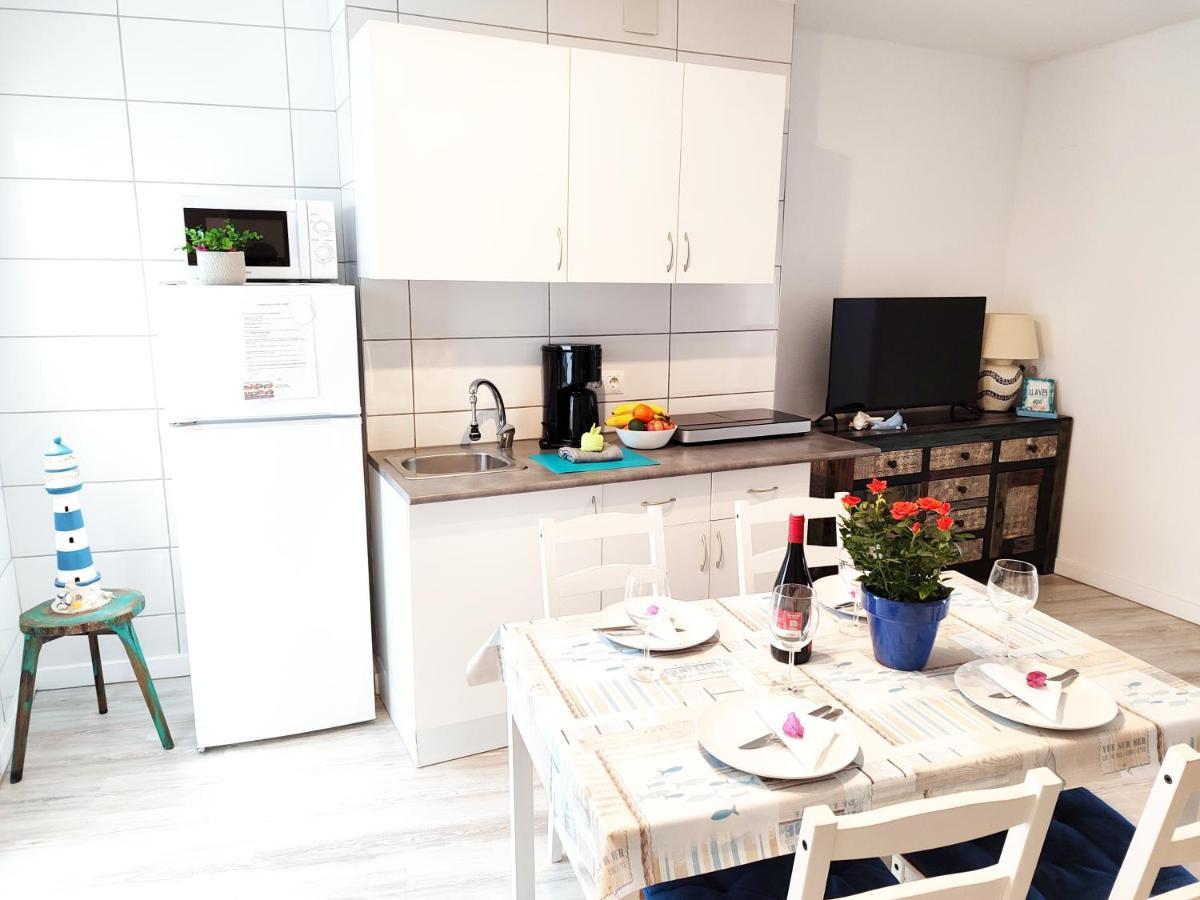 Bonito Estudio Con Patio Interior En *